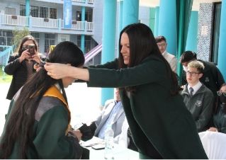 Felicidades a los nuevos bachilleres Felicidades a los nuevos bachilleres